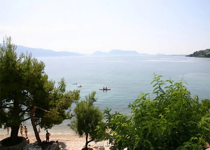 Apart-hotel Lefkothea