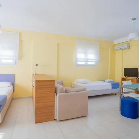 Apart Otel Lefkothea 3*