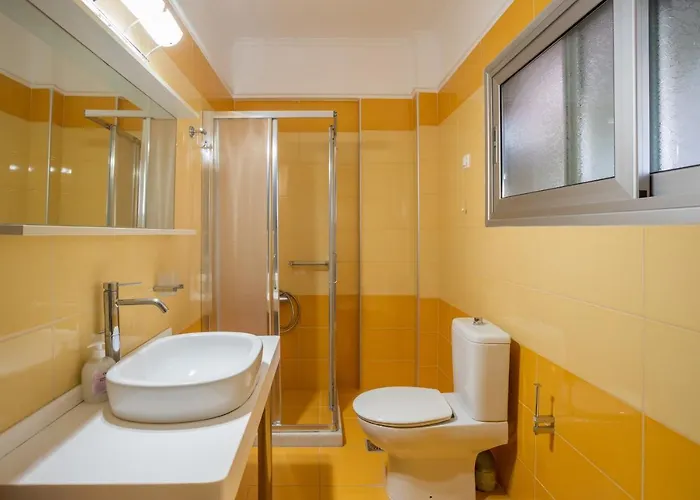 Lefkothea 3* نِكيانا